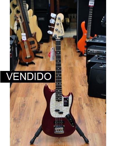Fender American Performer Mustang Bass Aubergine